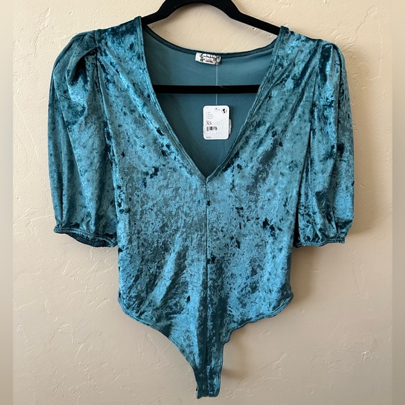 13. ✨Free People NWT Don’t You Wish Velvet Bodysuit In Deep Teal Size XS - Picture 4 of 7